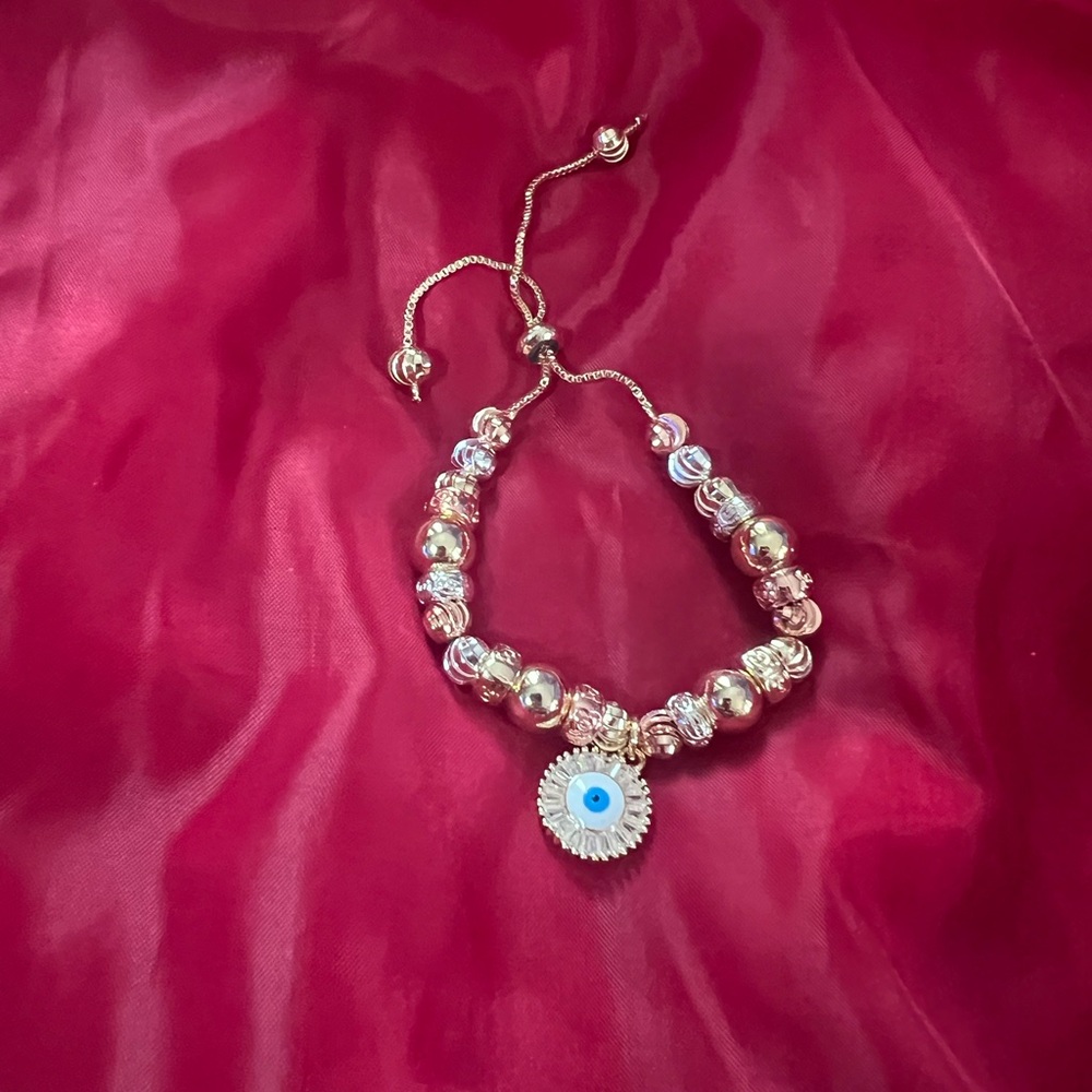 Elegant Gold and Blue Evil Eye Bracelet